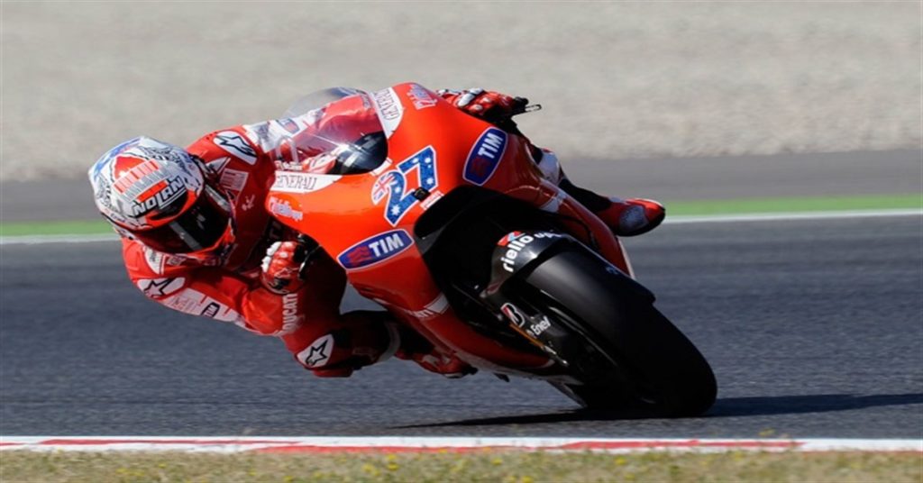 MotoGp, Stoner torna in pista: guiderà la Ducati nei test di Barcellona