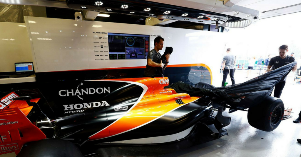 McLaren lancia il circus dei Gran Premi virtuali: il migliore entrerà nel team