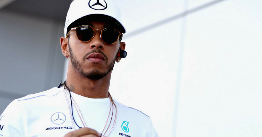 Formula Uno, Hamilton ha un desiderio segreto: concludere la carriera in Ferrari