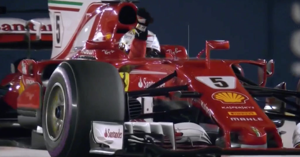 F1, qualifiche Singapore: spettacolare pole di Vettel, delude Hamilton che partirà quinto
