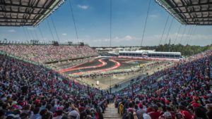 Formula 1: Sebastian Vettel domina le qualifiche in Messico