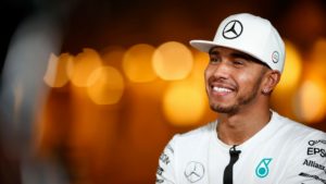 Lewis Hamilton, il più pagato: 45 milioni per rimanere in Mercedes