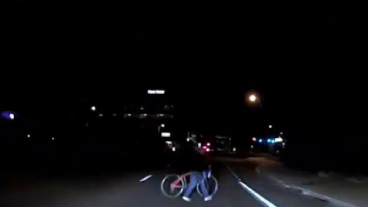 Arizona, auto a guida autonoma investe e uccide una donna: il video shock