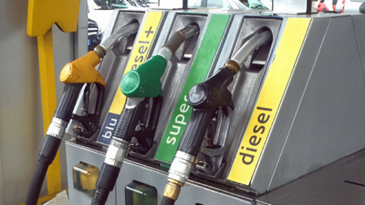 Prezzi carburanti in aumento su tutto il territorio nazionale
