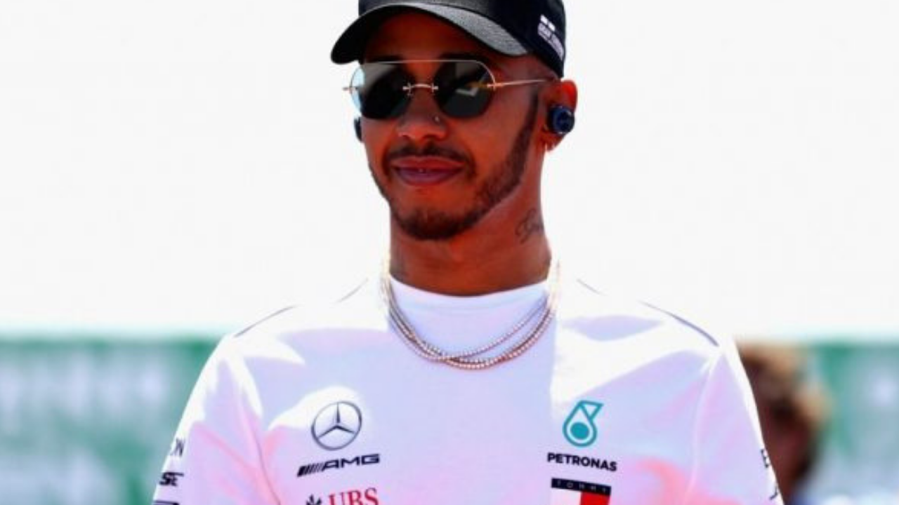 Hamilton, un primato che dà sicurezza: “Orgoglioso di non commettere errori come Vettel”