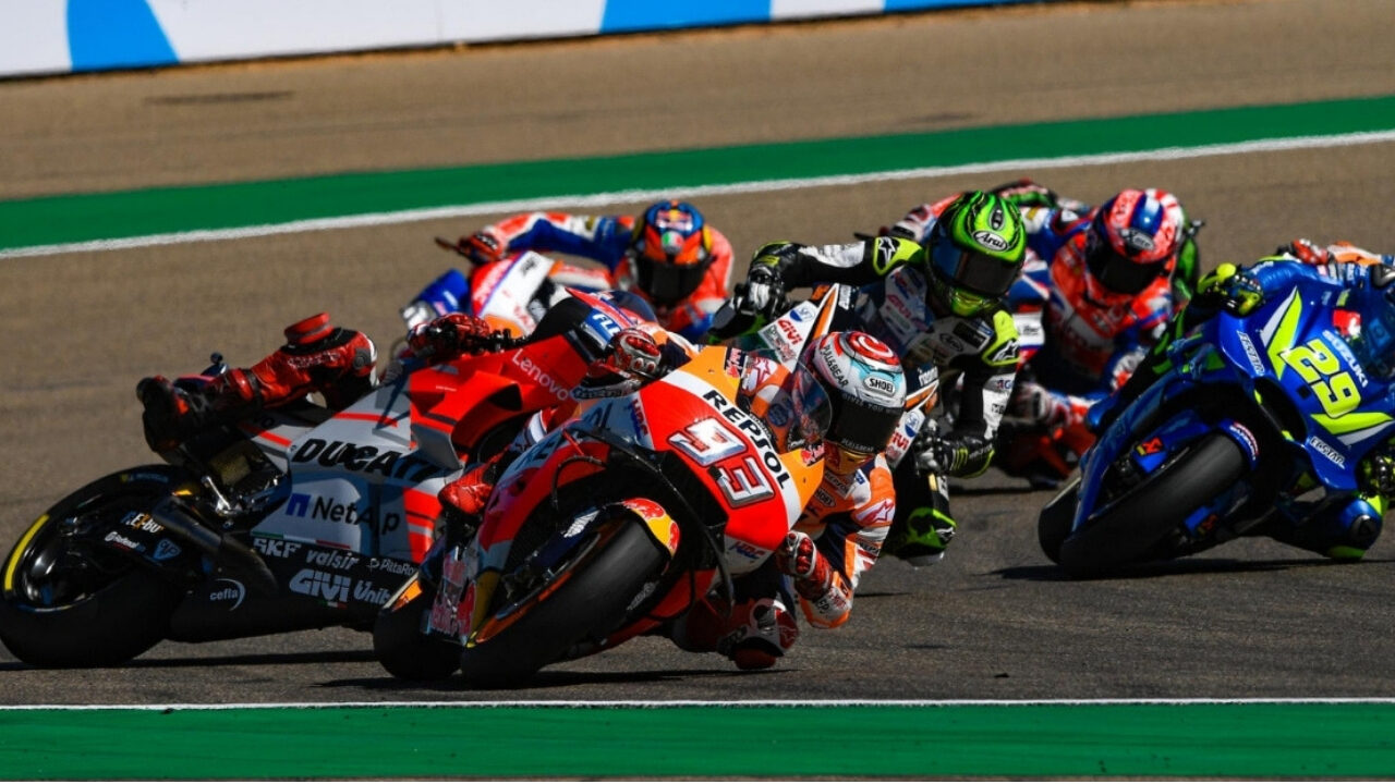 MotoGP, incidente Lorenzo: la direzione gara sta con Marc Marquez