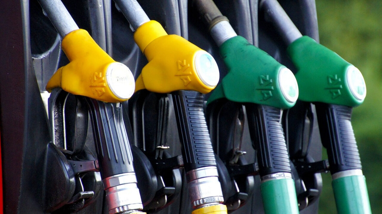 Carburante, quanto ci costi: nel 2018 il prezzo cresce dell’8,7%