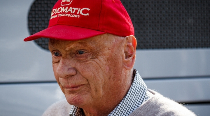 Niki Lauda guerriero, il figlio rivela: “Sta combattendo come un leone”