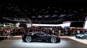 Salone di Ginevra, arriva la “carissima” Bugatti Voiture Noire: vale 11 milioni