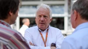 F1, sotto shock, piange la morte di Charlie Whiting