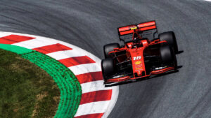 Charles Leclerc: pole position da brividi nel GP d’Austria, Mercedes beffate