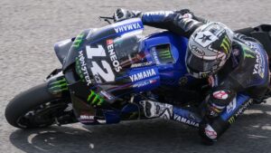 MotoGp, test di Jerez: la Yamaha è al comando, brutta caduta per Petrucci