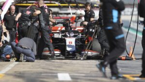 F1, GP Ungheria, 10 secondi di penalità alla Haas: come cambia la classifica