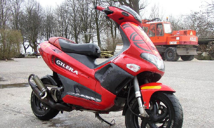 scooter Gilera Runner