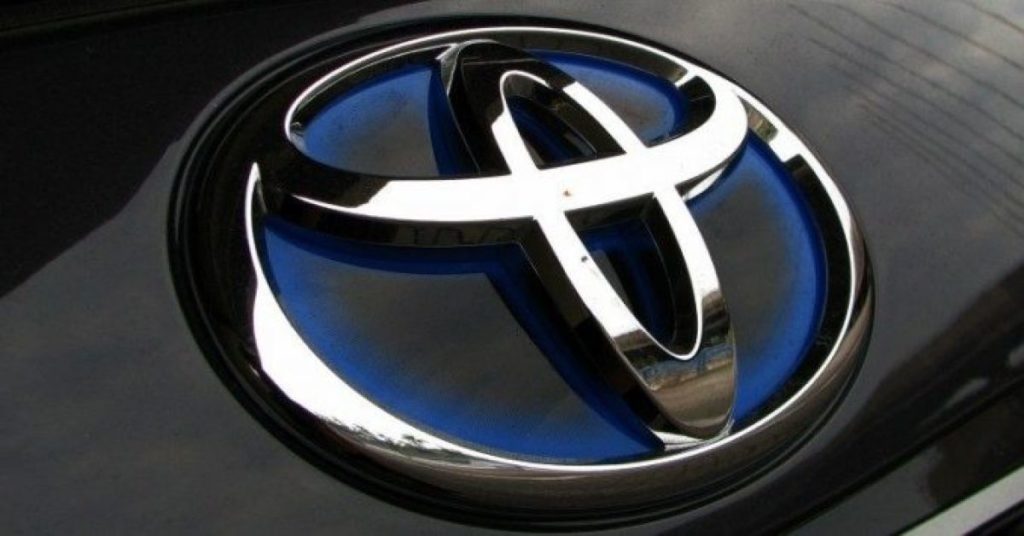 Airbag difettoso, Toyota richiama 2,9 milioni di auto: rischi in caso di incidente