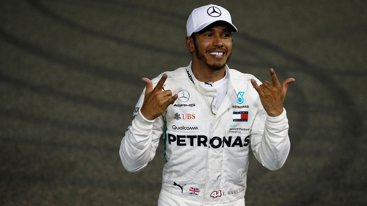 F1, Abu Dhabi: tattica perfetta regala un “facile” successo a Lewis Hamilton, Vettel secondo