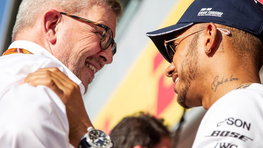 Hamilton critica la Formula Uno, Brawn risponde piccato
