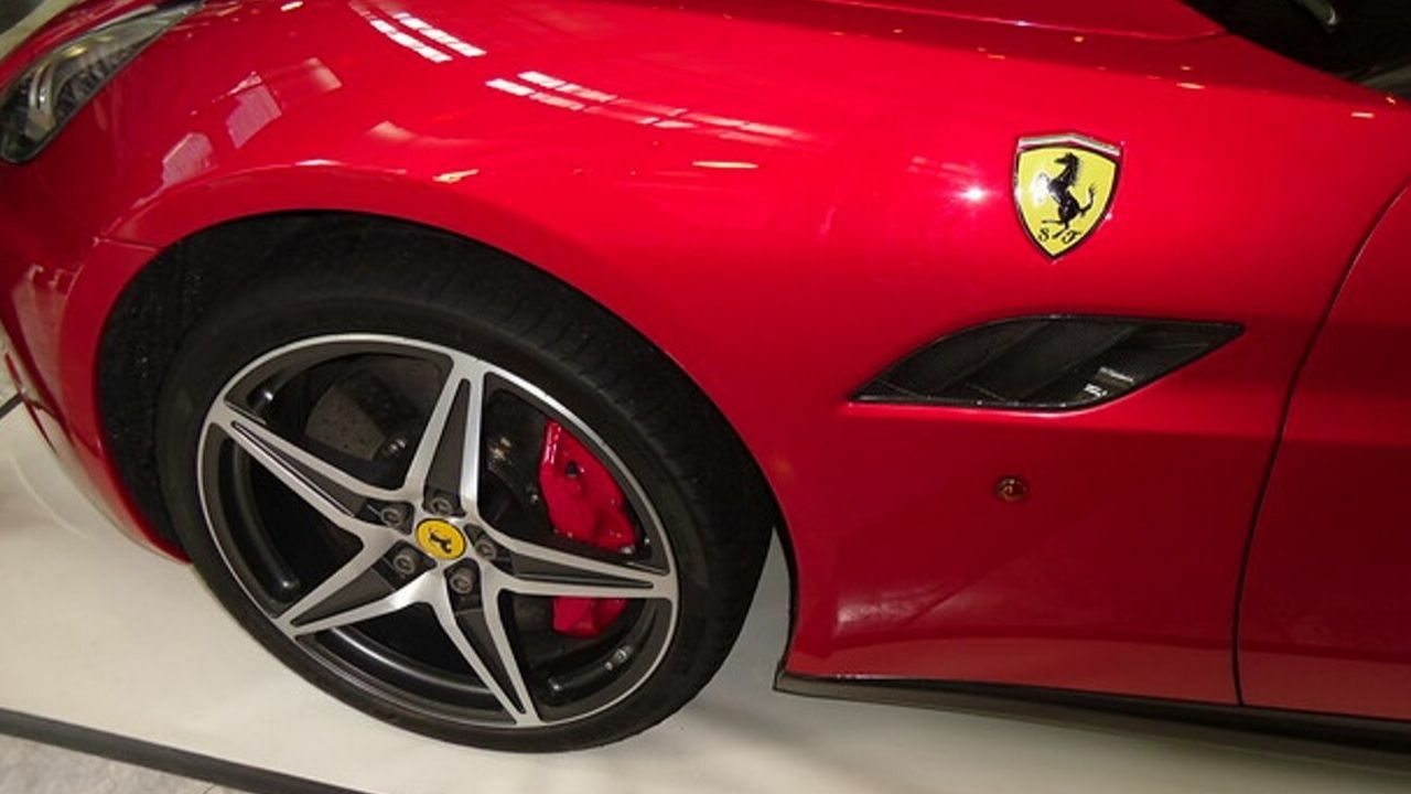 La Ferrari lavora al suo Suv: in arrivo nel 2022 Purosangue
