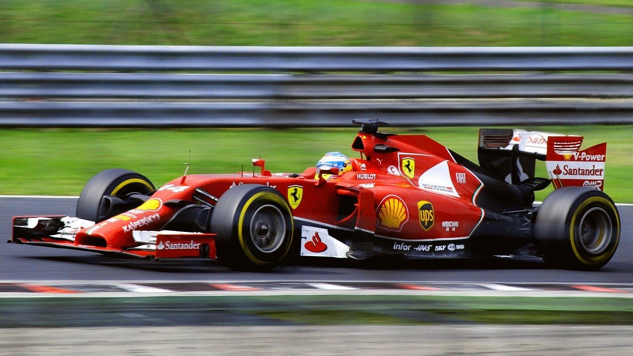 Sette team contro la decisione della FIA sulla Ferrari