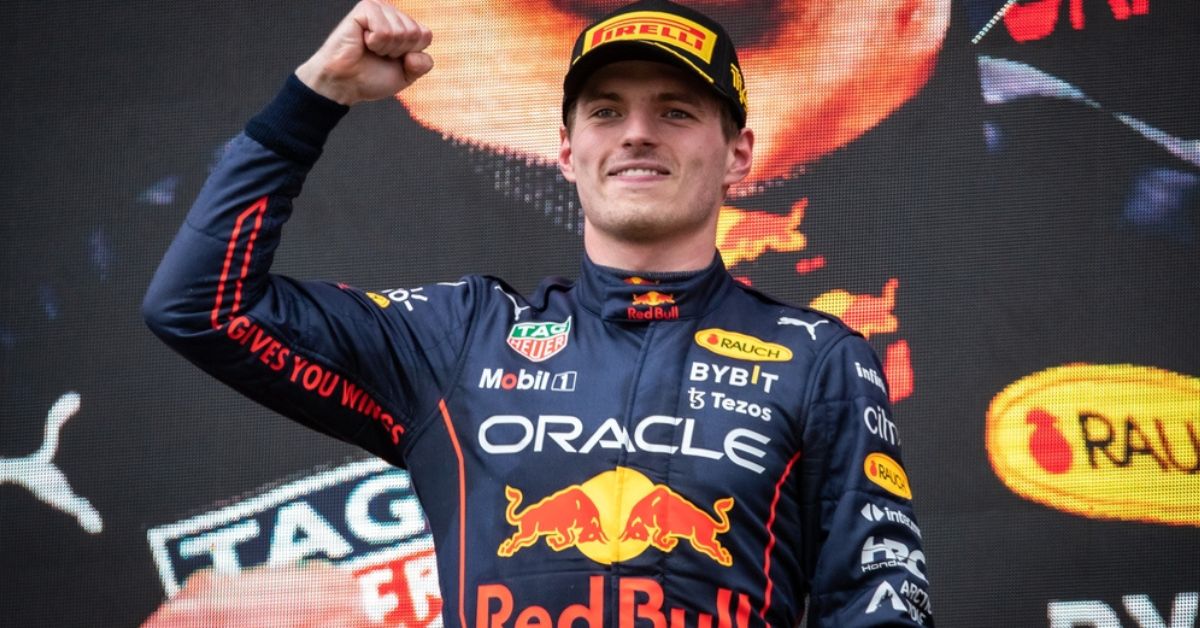 Verstappen vince a Monza, ma i tifosi Ferrari lo fischiano sul podio